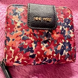 Love it or let it go! 🫶🏻💕😊